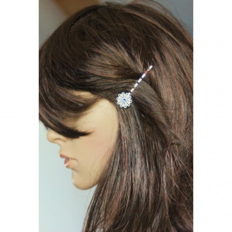 Barrette épingle fleur filigrane et swarovski bleu