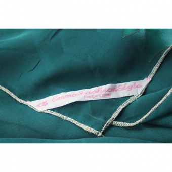 Foulard en mousseline verte et blanche imprimée