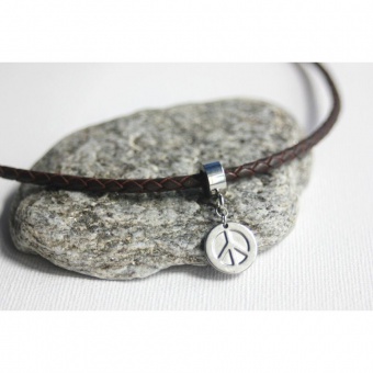 Collier cuir marron et acier pendentif peace&love