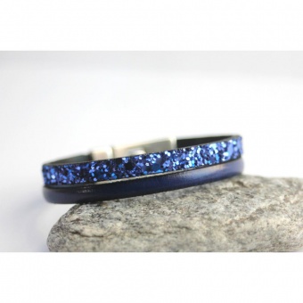 Bracelet en cuir et paillettes bleu Ã©lectrique