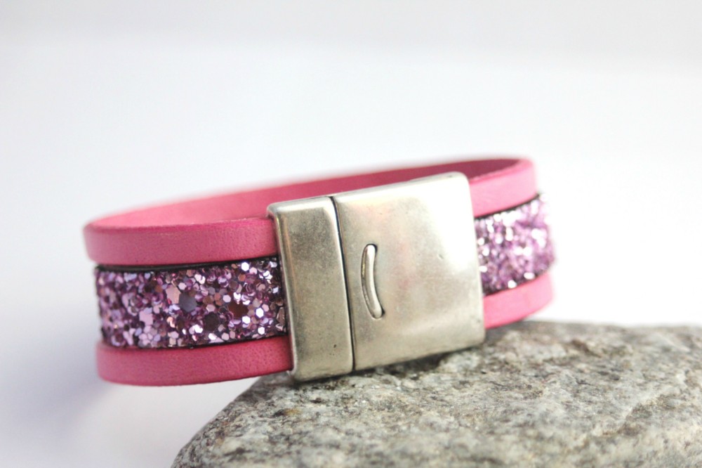 Bracelet fille ado en cuir manchette avec strass et paillette