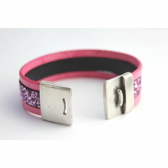 Bracelet manchette en cuir et paillettes rose 