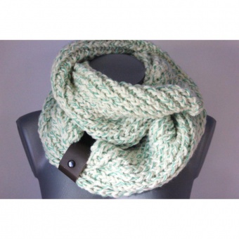 Snood blanc cassé et vert pastel lacet cuir marron