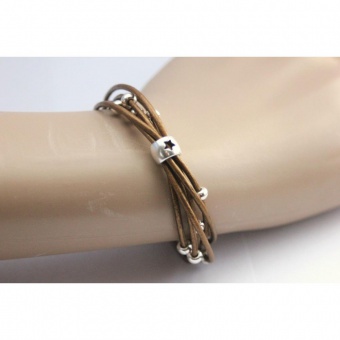 Bracelet en cuir bronze perles et étoiles métal