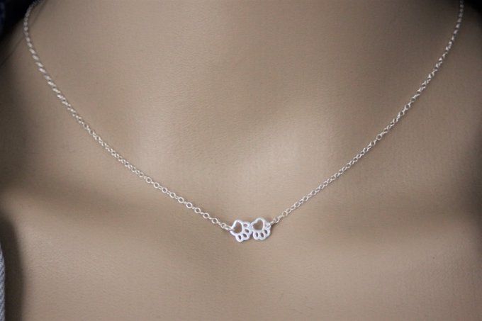 Collier argent massif petites pattes de chien ou chat