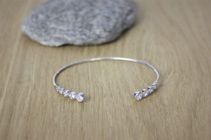 Bracelet jonc ouvert en argent massif et zircons