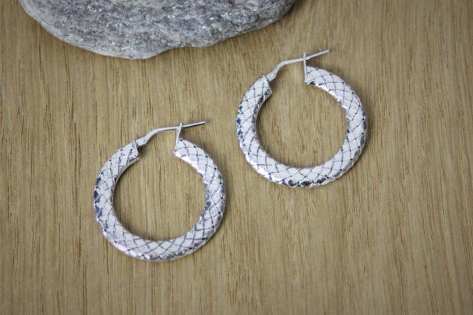 Boucles d'oreilles créoles en argent massif imprimé serpent