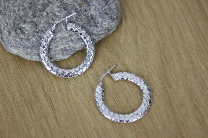 Boucles d'oreilles créoles en argent massif imprimé serpent