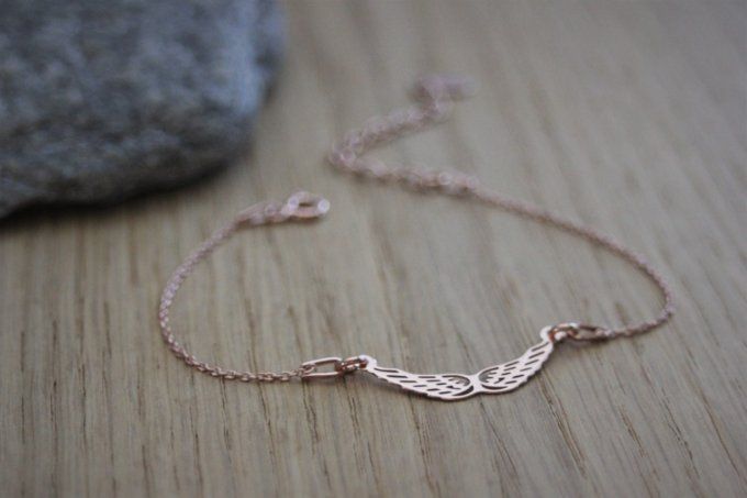 Bracelet or rose ailes d'ange