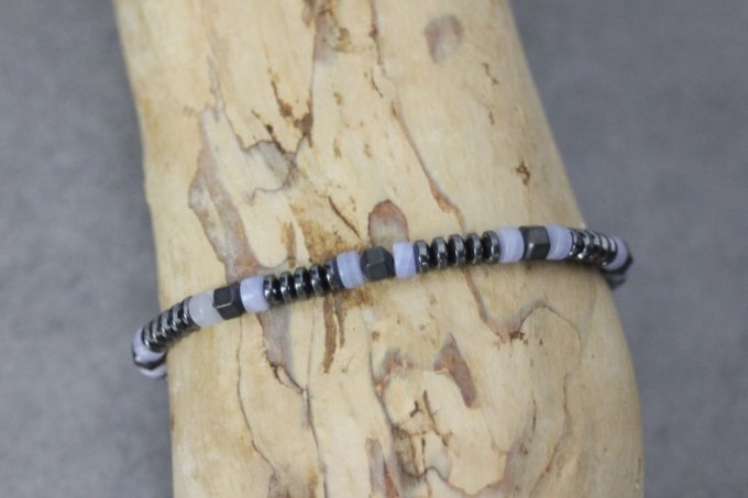 Bracelet perles heishi en calcédoine, hématite et hématite mat