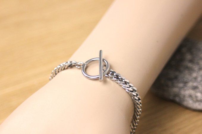 Bracelet en acier inoxydable maille gourmette fermoir T