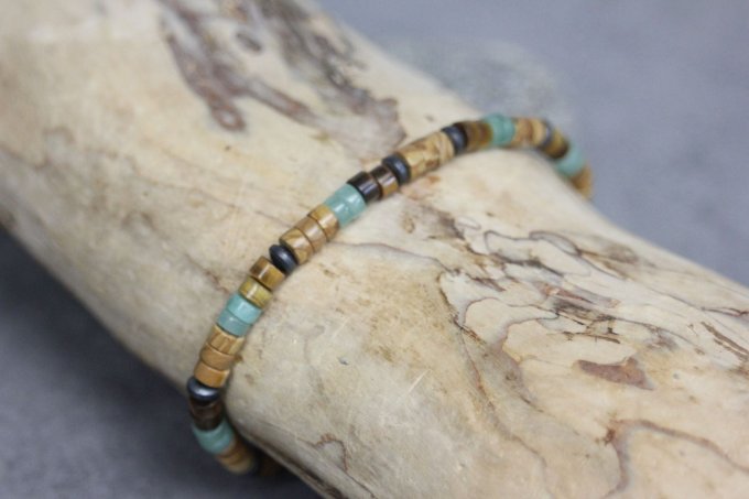 Bracelet perles heishi en wood stone, jade, oeil de tigre et hématite mat