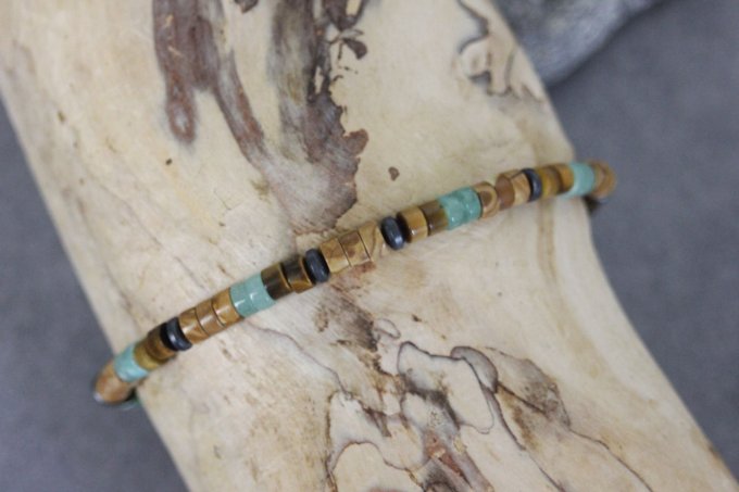 Bracelet perles heishi en wood stone, jade, oeil de tigre et hématite mat