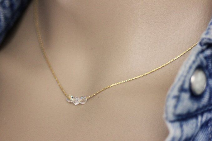 Collier or gold filled 3 perles en cristal swarovski