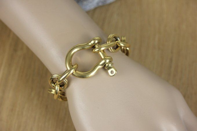 Bracelet en acier inoxydable doré gros maillons XL fermoir manille