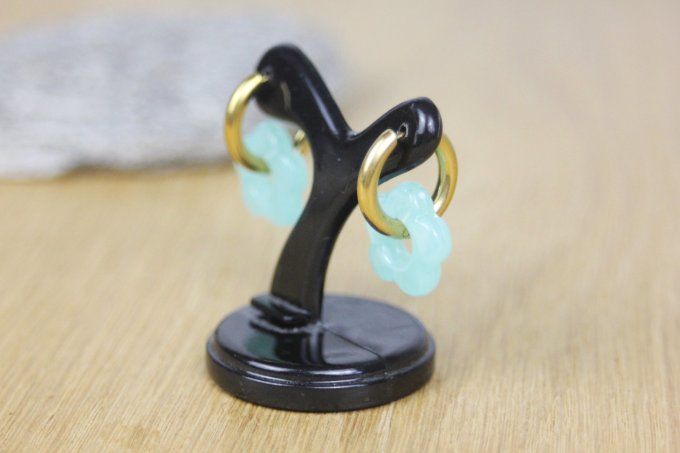 Créoles en acier inoxydable doré et breloque fleurs aqua