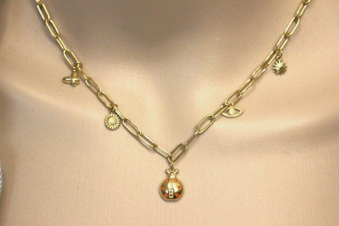 Collier en acier inoxydable doré gros maillons et breloques coccinelle