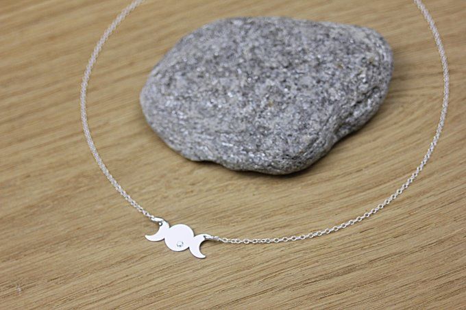 Collier en argent massif phases de la lune avec zircon