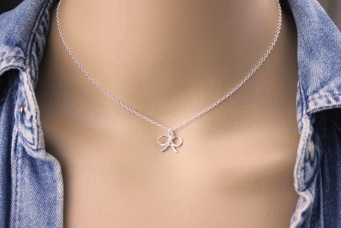 Collier argent massif pendentif noeud