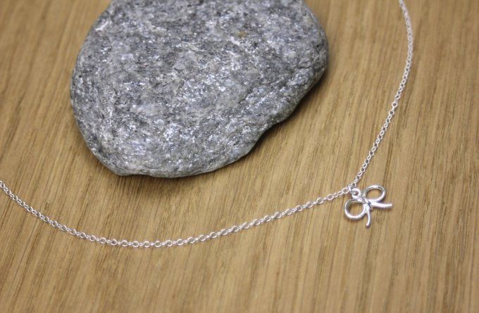 Collier argent massif pendentif noeud