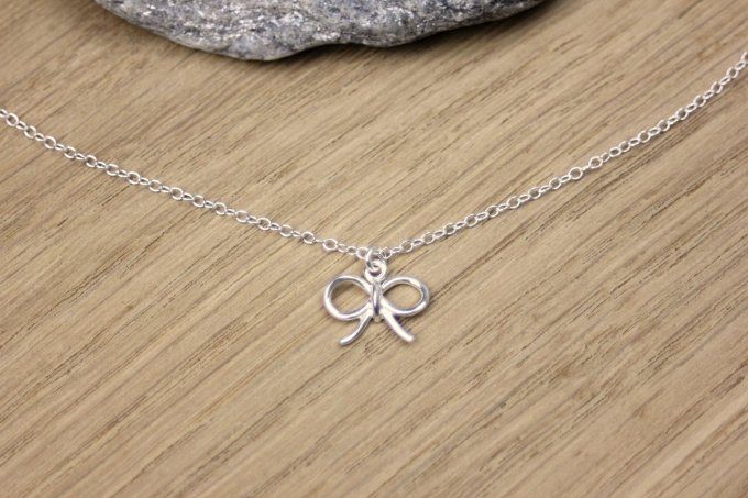 Collier argent massif pendentif noeud
