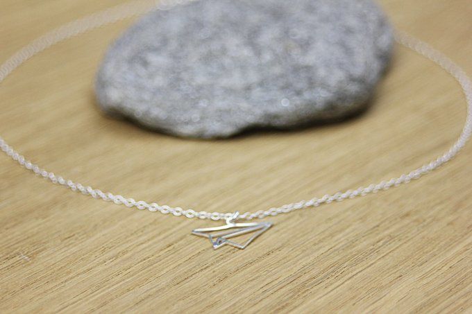 Collier argent massif pendentif avion origami