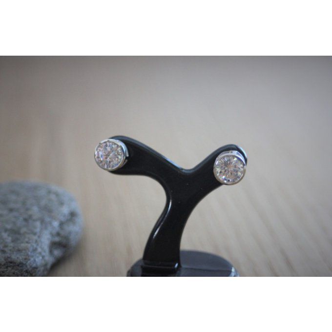 Clous d'oreilles chatons en argent et zirconium