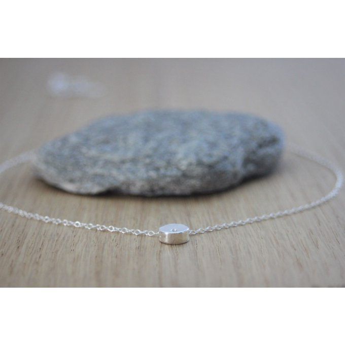 Collier argent pendentif rond orné d'un cristal swarovski