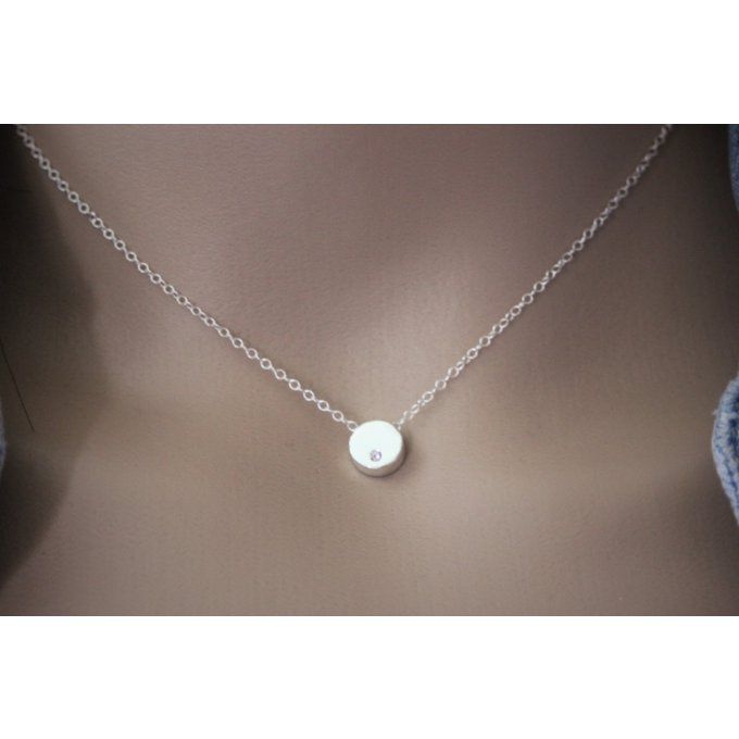 Collier argent pendentif rond orné d'un cristal swarovski