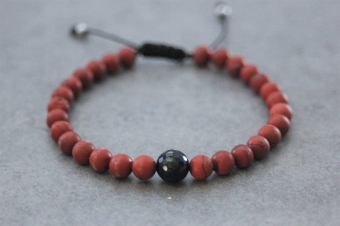 Bracelet perles jaspe rouge mat et onyx facettée