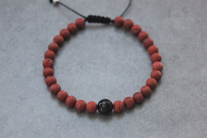 Bracelet perles jaspe rouge mat et onyx facettée