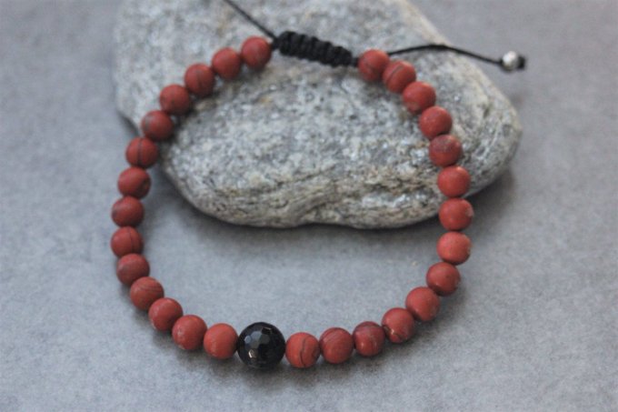 Bracelet perles jaspe rouge mat et onyx facettée