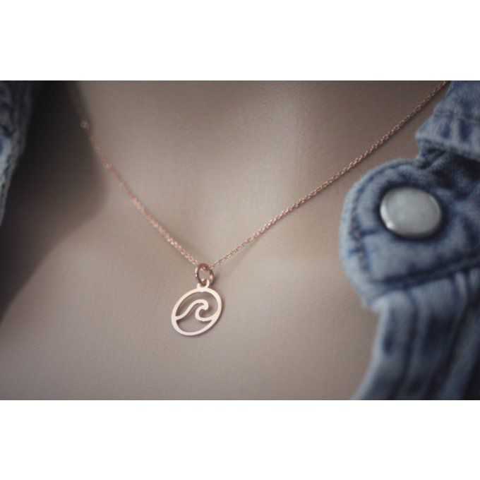 Collier or rose pendentif mini vague