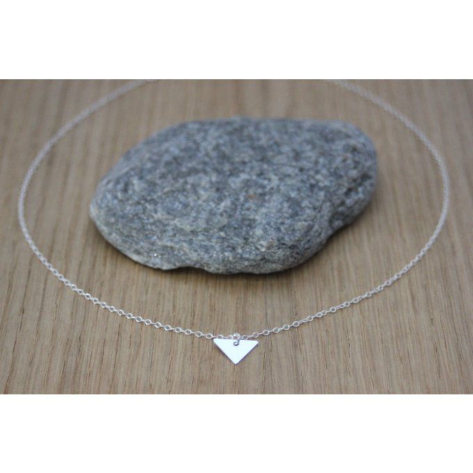 Collier argent massif pendentif triangle