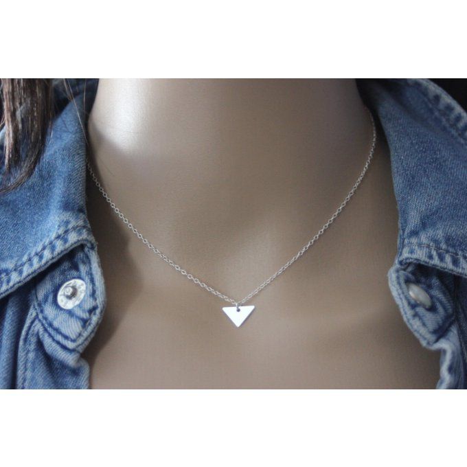 Collier argent massif pendentif triangle