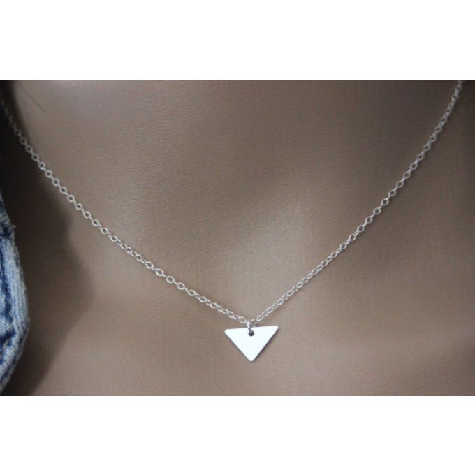 Collier argent massif pendentif triangle