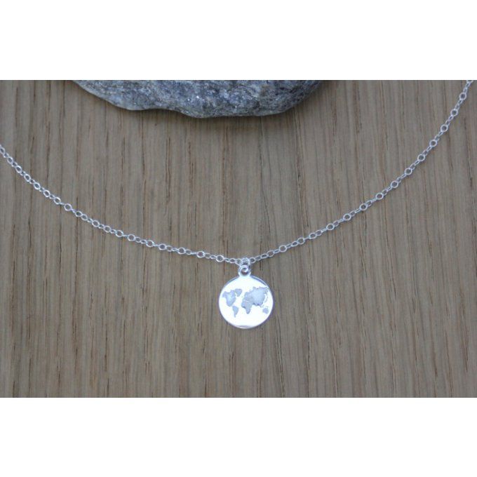 Collier argent massif 925 pendentif carte du monde en relief