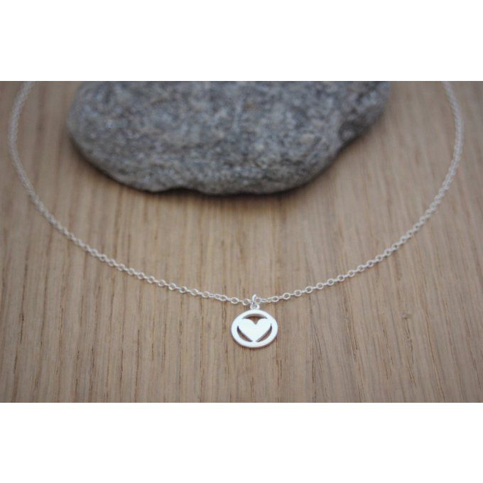 Collier ras de cou pendentif coeur en argent massif