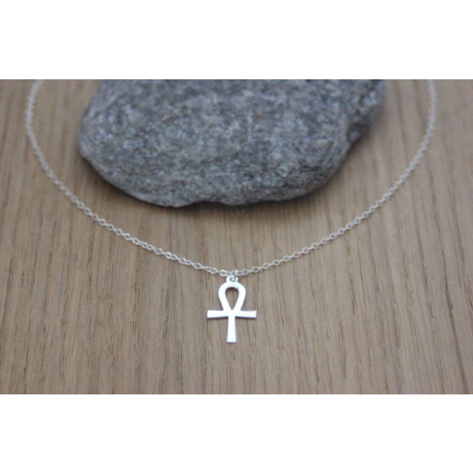 Collier argent massif pendentif croix de vie ou croix égyptien