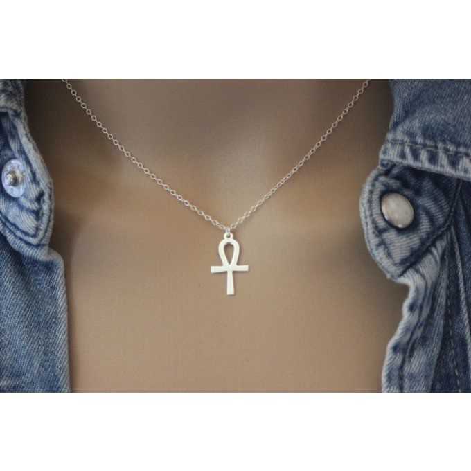 Collier argent massif pendentif croix de vie ou croix égyptien