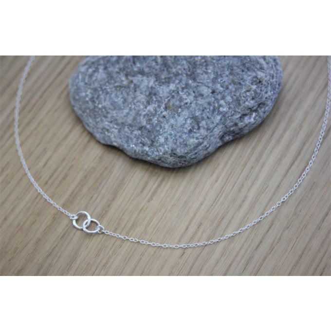 Collier argent massif 2 mini anneaux enlacés en argent