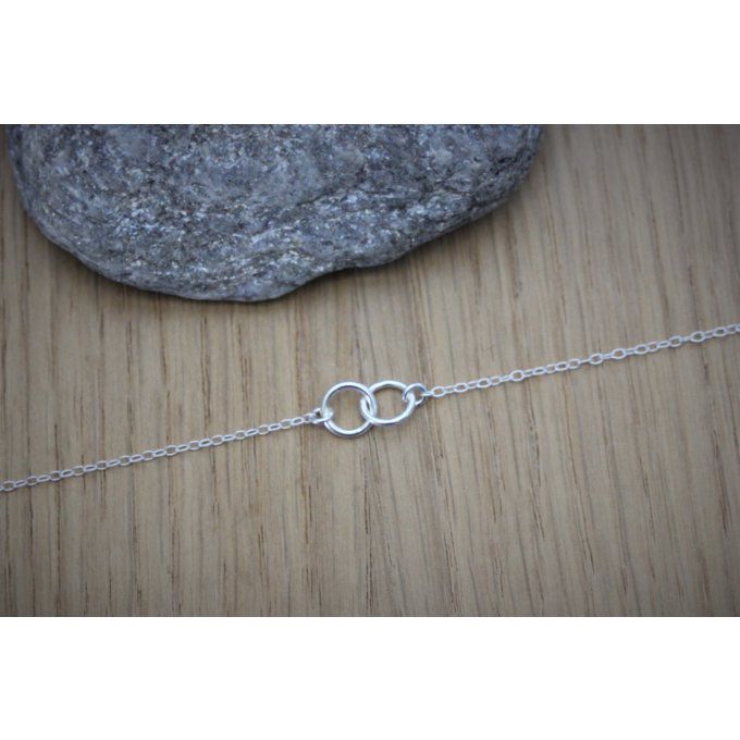 Collier argent massif 2 mini anneaux enlacés en argent