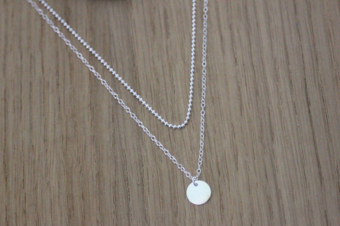 Collier multi-rangs en argent massif double chaine et pendentif médaille ronde à graver