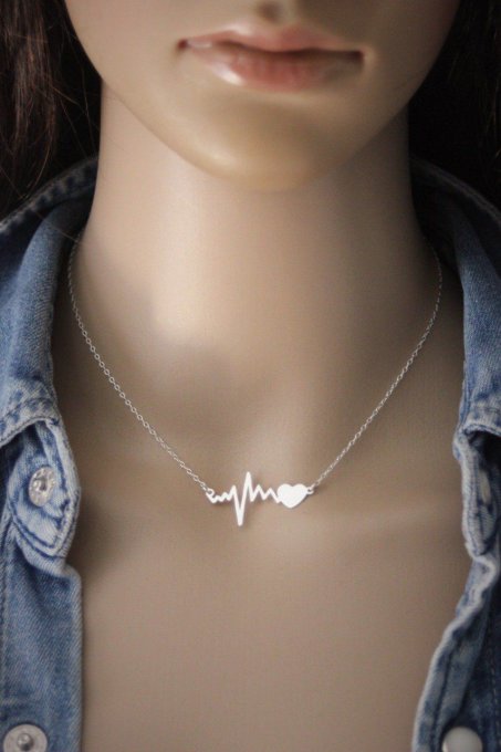 Collier argent massif pendentif ondes rythme cardiaque et coeur à graver