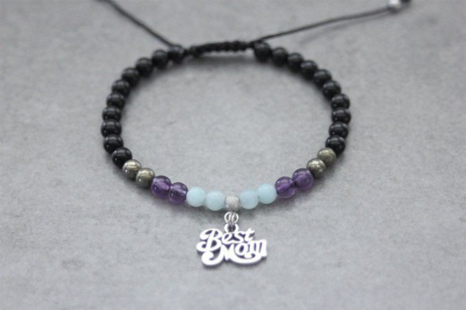 Bracelet perles onyx, améthyste, amazonite, pyrite et breloque Best Mom en acier