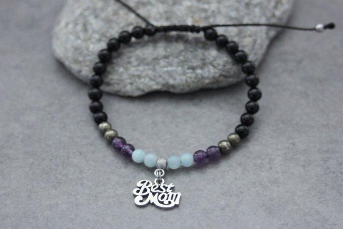 Bracelet perles onyx, améthyste, amazonite, pyrite et breloque Best Mom en acier