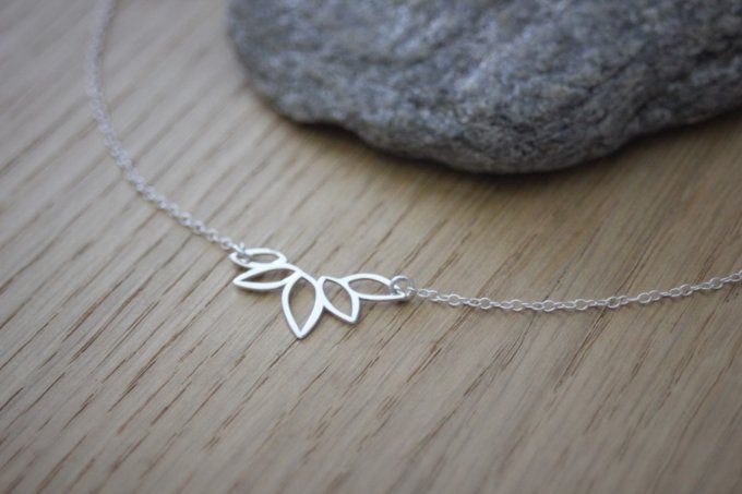 Collier argent massif pendentif feuilles asymétrique