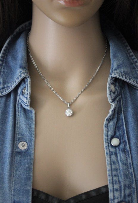 Collier acier pendentif boule strass style diamant