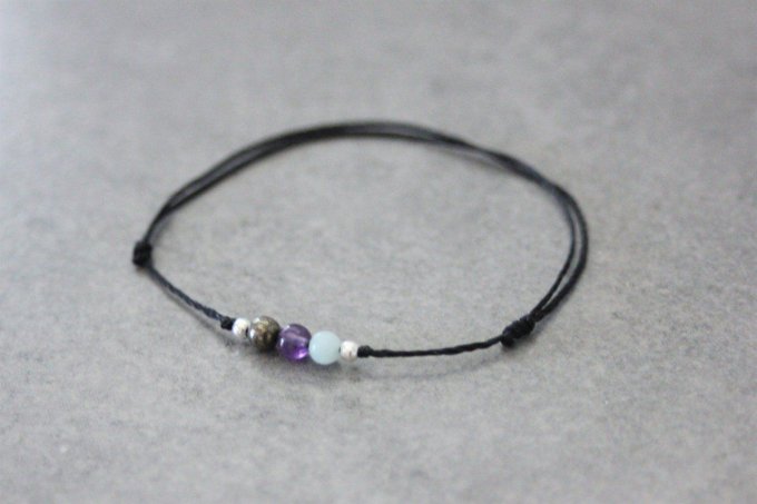 Bracelet cordon 3 perles, pyrite, améthyste et amazonite et perles argent massif