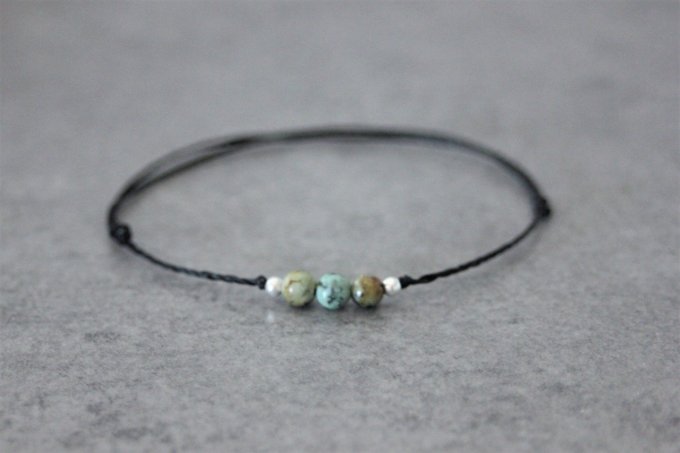 Bracelet cordon 3 perles turquoise africaine et argent massif